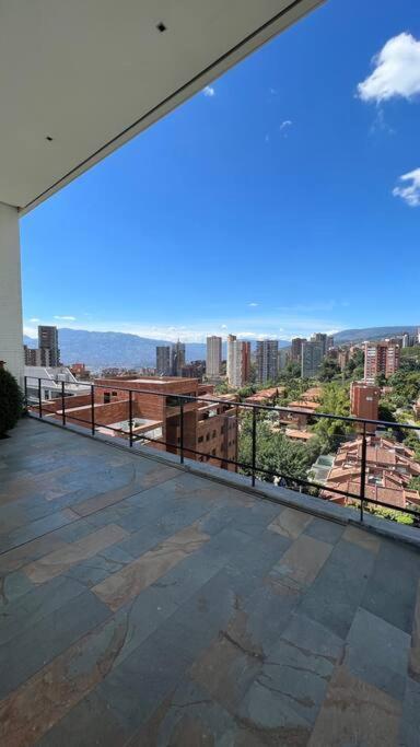 Apartamento De Lujo Con La Mejor Vista De Medellin Apartman Kültér fotó