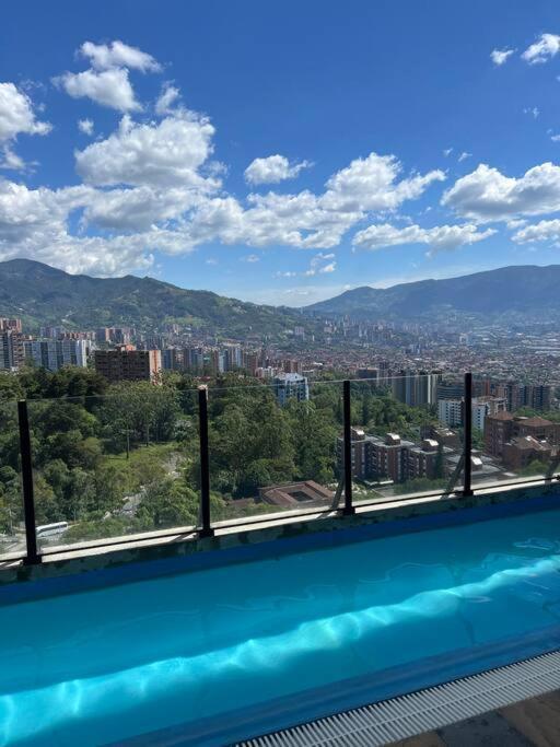 Apartamento De Lujo Con La Mejor Vista De Medellin Apartman Kültér fotó